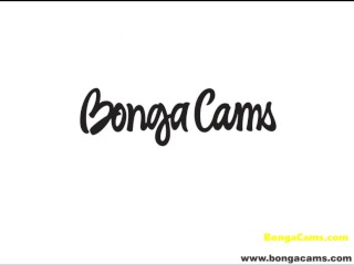 Fit BongaCams webcam girl delivers pleasure to her fans