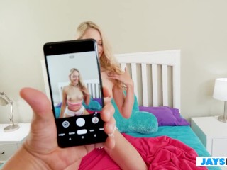 Sknny Teen Lily Larimar Wants To Make Amateur Porn On Her Phone